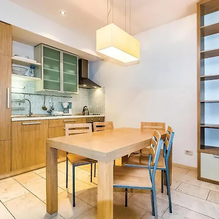 Apartman Stunning In With Outdoor Swimming Pool, Wifi And Swimming Pool *