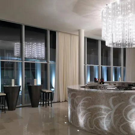 Stunning In With Outdoor Swimming Pool, Wifi And Swimming Pool Apartman *