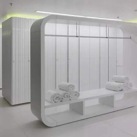 Stunning In With Outdoor Swimming Pool, Wifi And Swimming Pool Apartman *