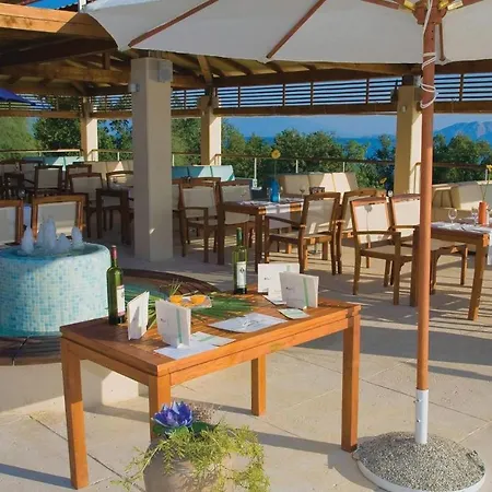 Stunning In With Outdoor Swimming Pool, Wifi And Swimming Pool * Novi Vinodolski